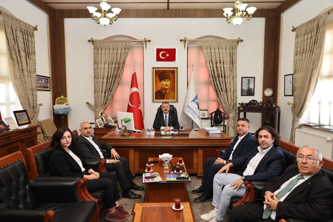 Merzifon’da Sağlık Hizmetleri İçin Güç Birliği: İl Sağlık Müdürü Koç'tan Belediye Ziyareti