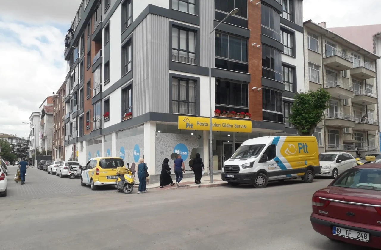 PTT Yeni Yerinde