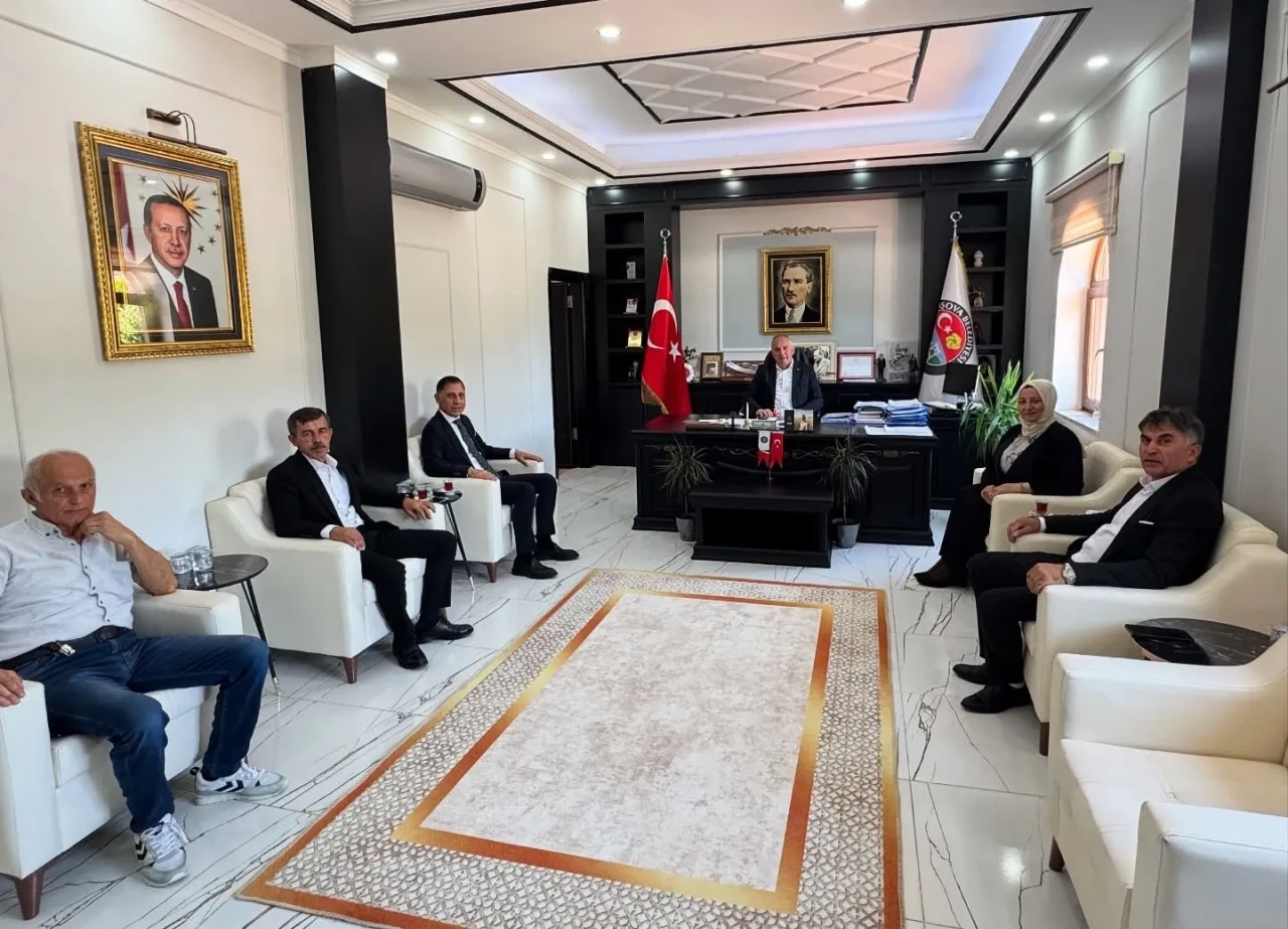 Amasya İl Derneği’nden Başkan Özalp’a Nezaket Ziyareti