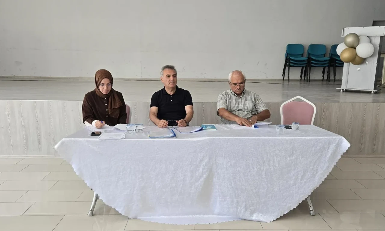 Suluova’da 2024-2025 Eğitim Yılının Değerlendirmesi Müdürler Kurulunda Yapıldı