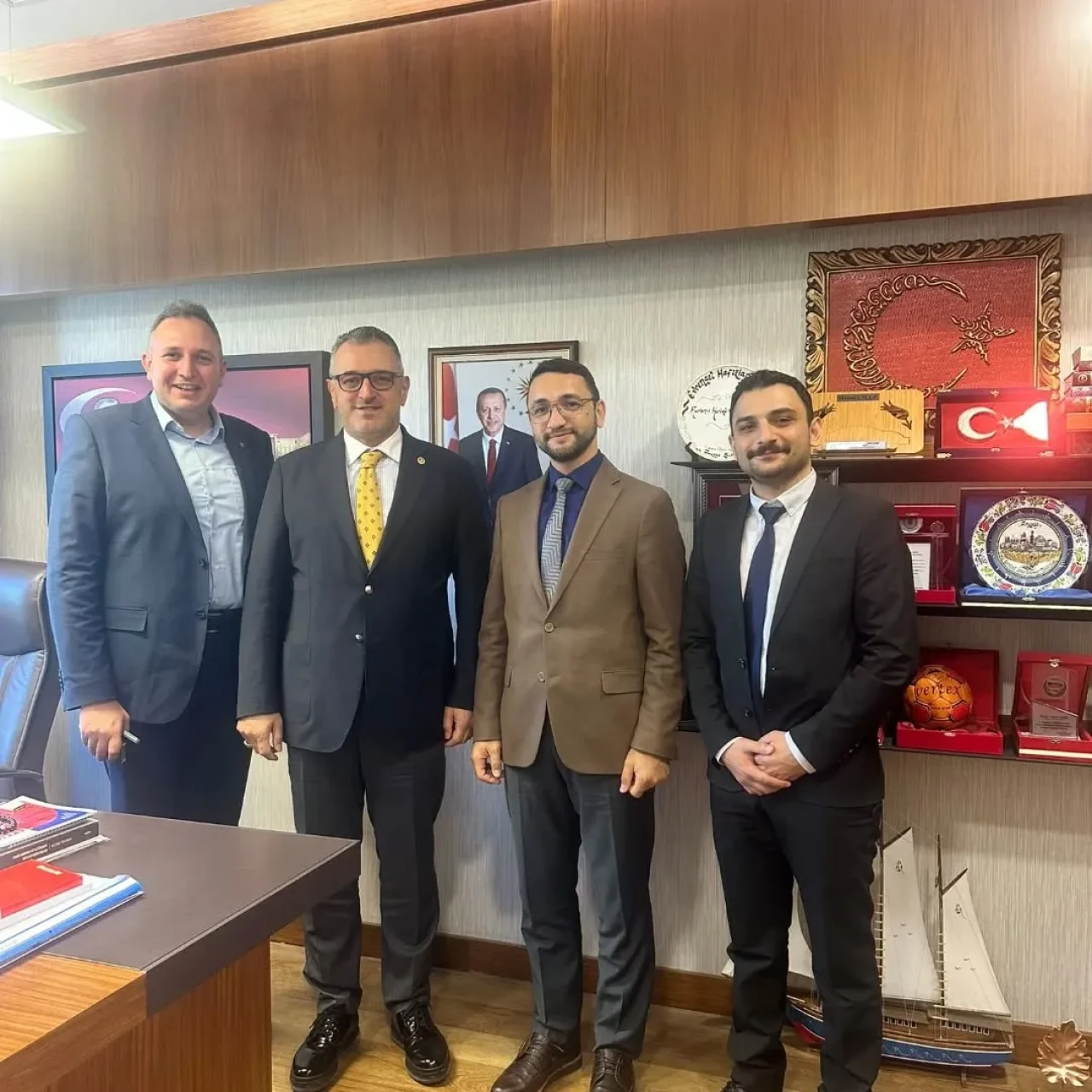 Milletvekili Hasan Çilez’e Hemşehrilerinden Yoğun İlgi