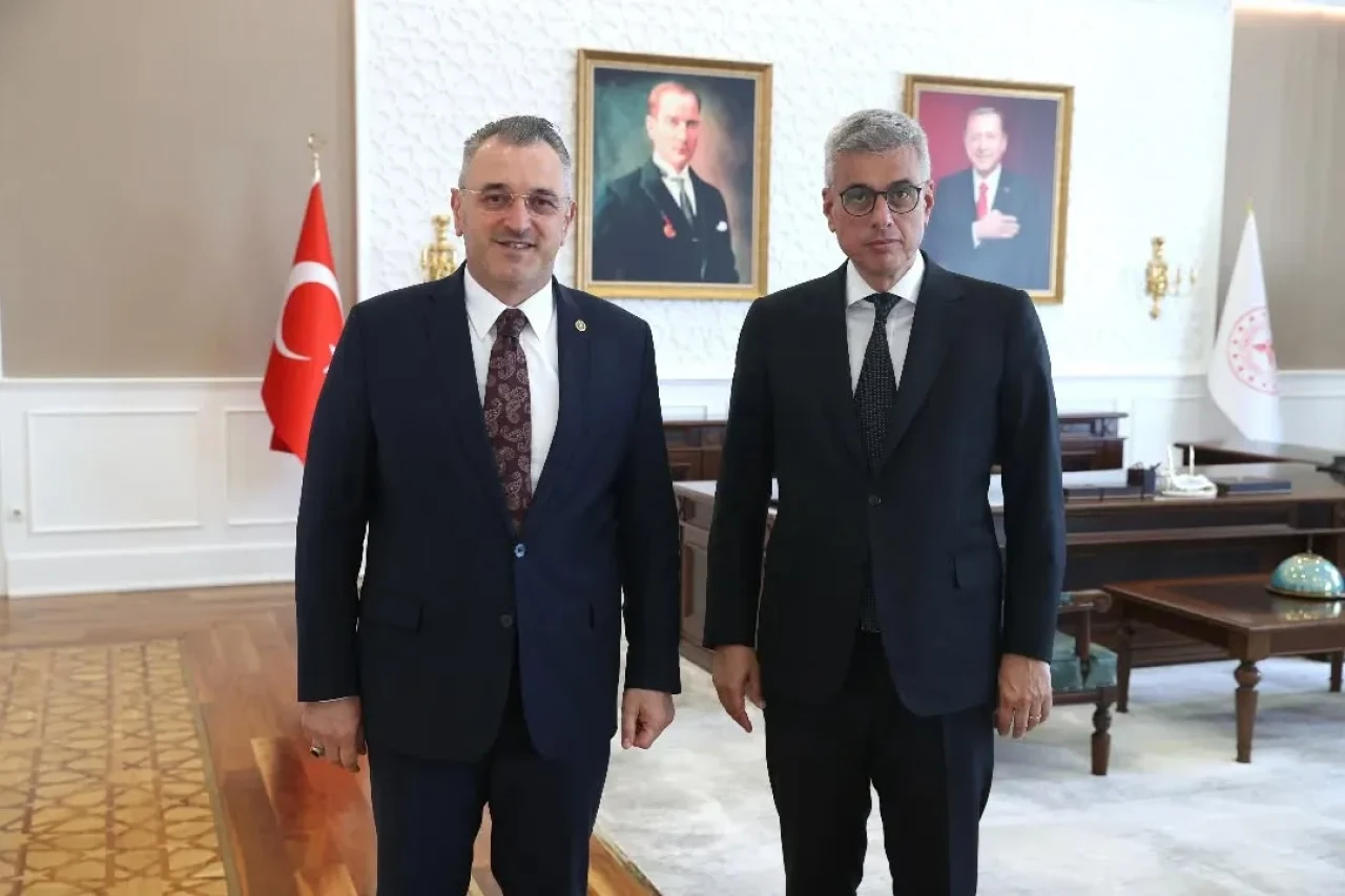 AK Parti Amasya Milletvekili Hasan Çilez’den Sağlık Bakanı’na Ziyaret