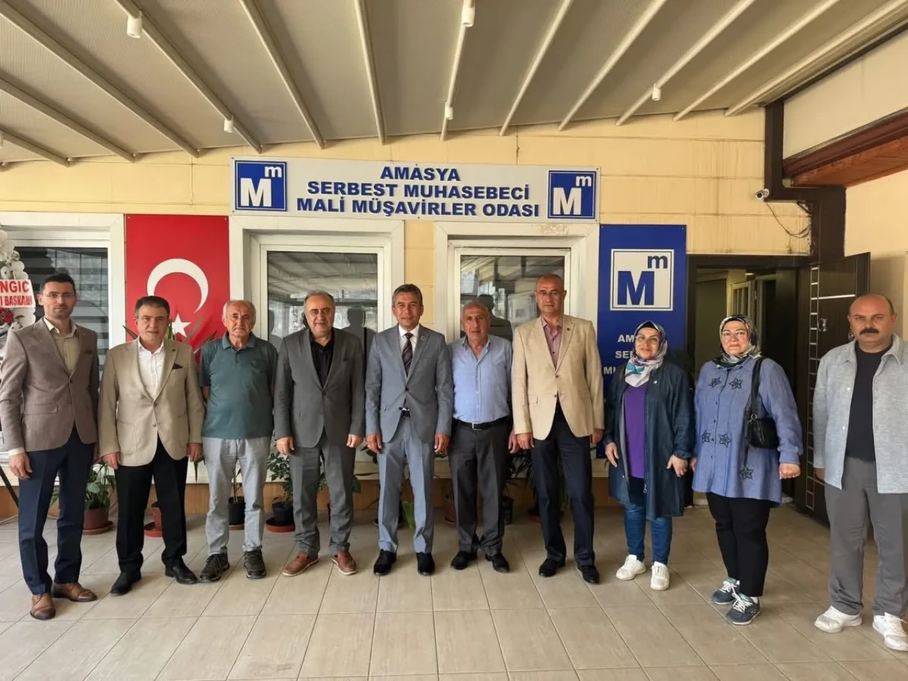 Akgül’den SMMM Odası’na Nezaket Ziyareti!