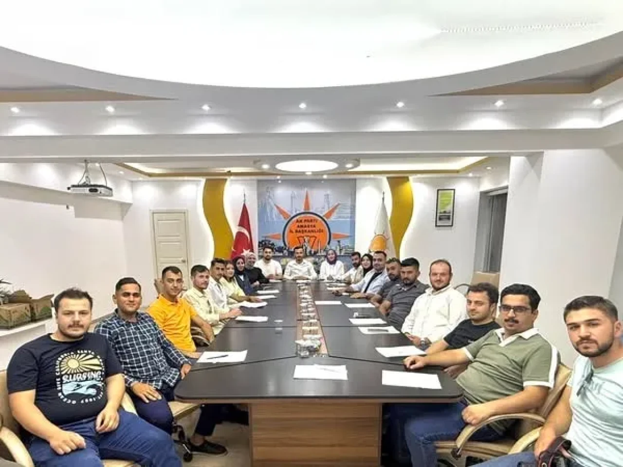 AK Parti Amasya İl Gençlik Kolları Yönetim Kurulu Toplantısı Gerçekleştirildi