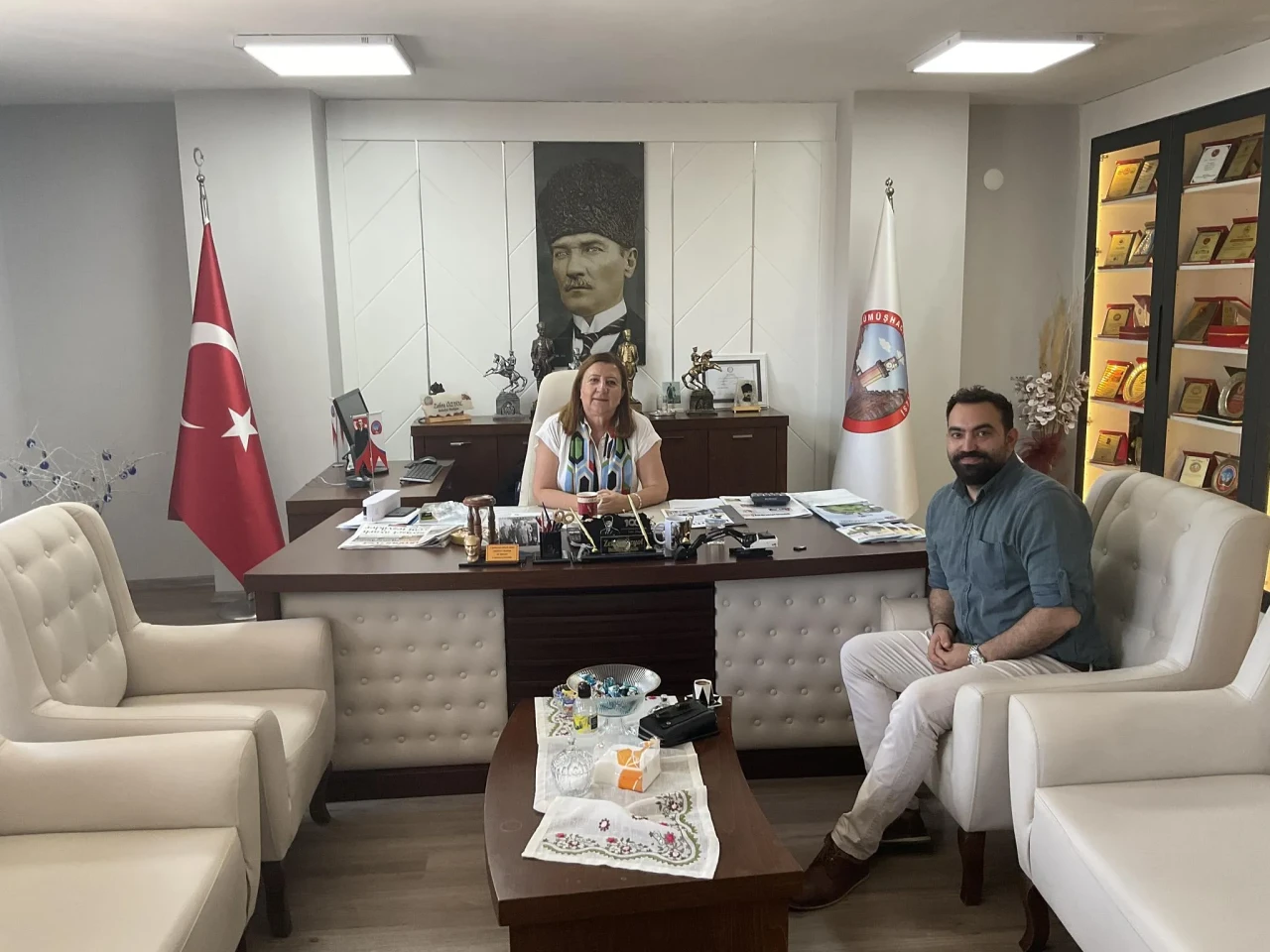Başkan Özyol’a Ziyaretçi Akını!
