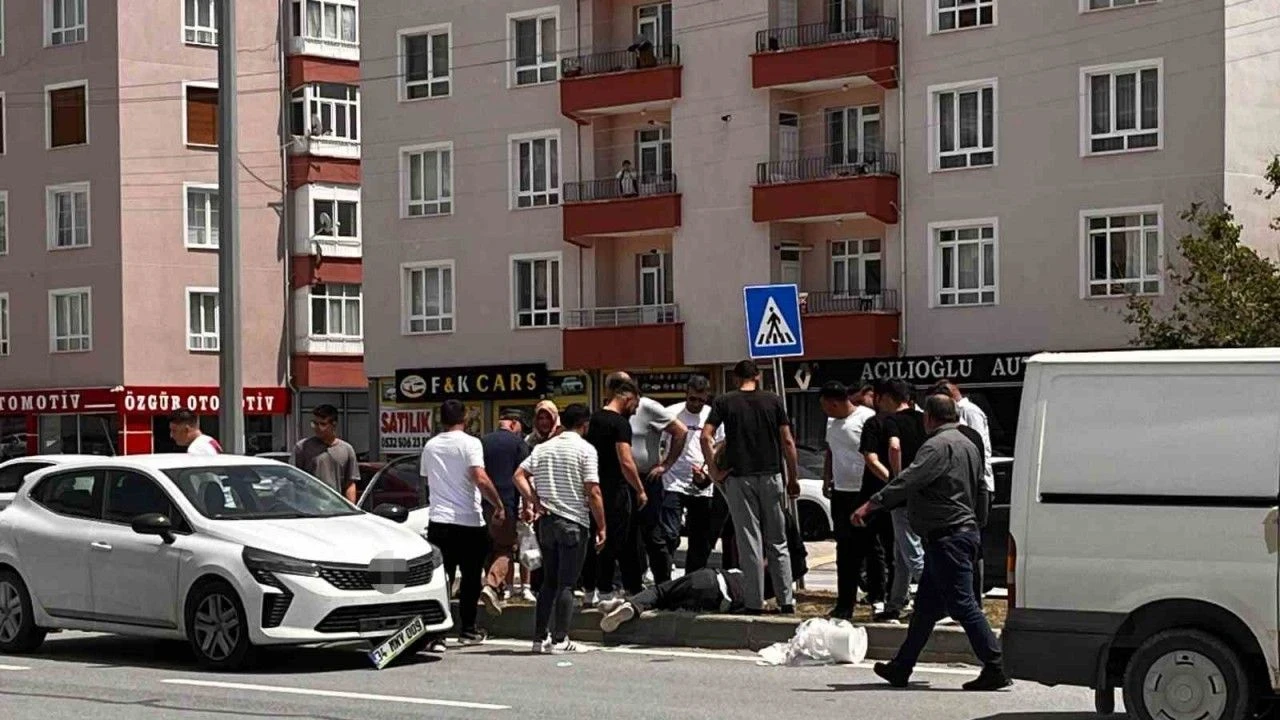 Çorum’da karşıya geçmek isteyen yayaya otomobil çarptı