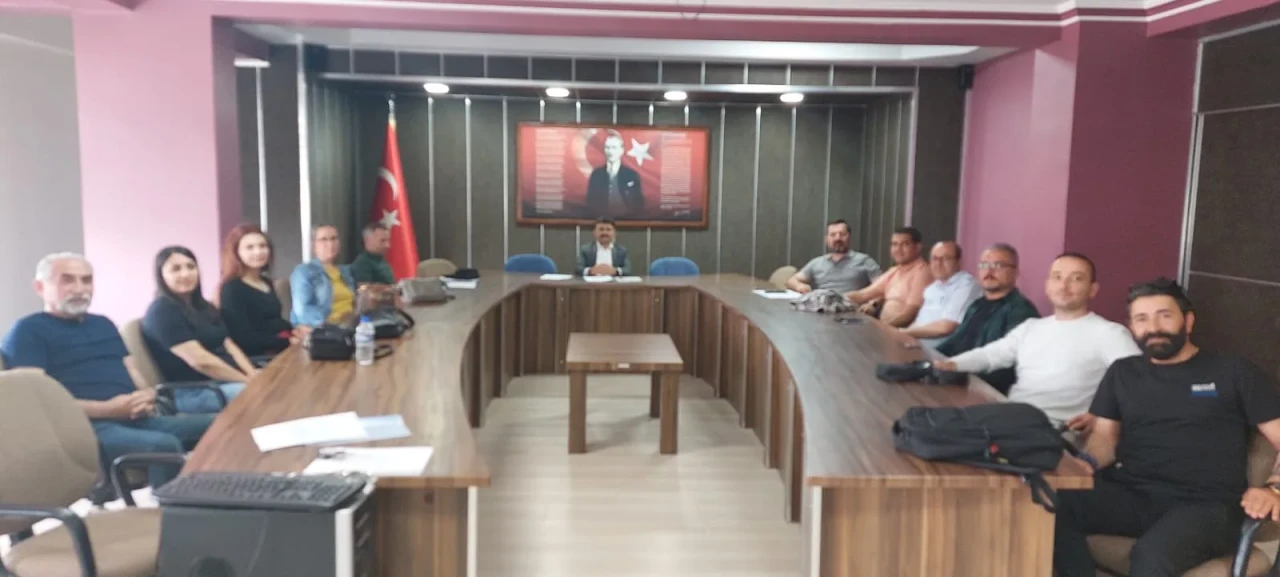 Gümüşhacıköy'de Mesleki Eğitim İçin Kritik Adım: İşletme Belirleme Komisyonu Toplantısı Yapıldı