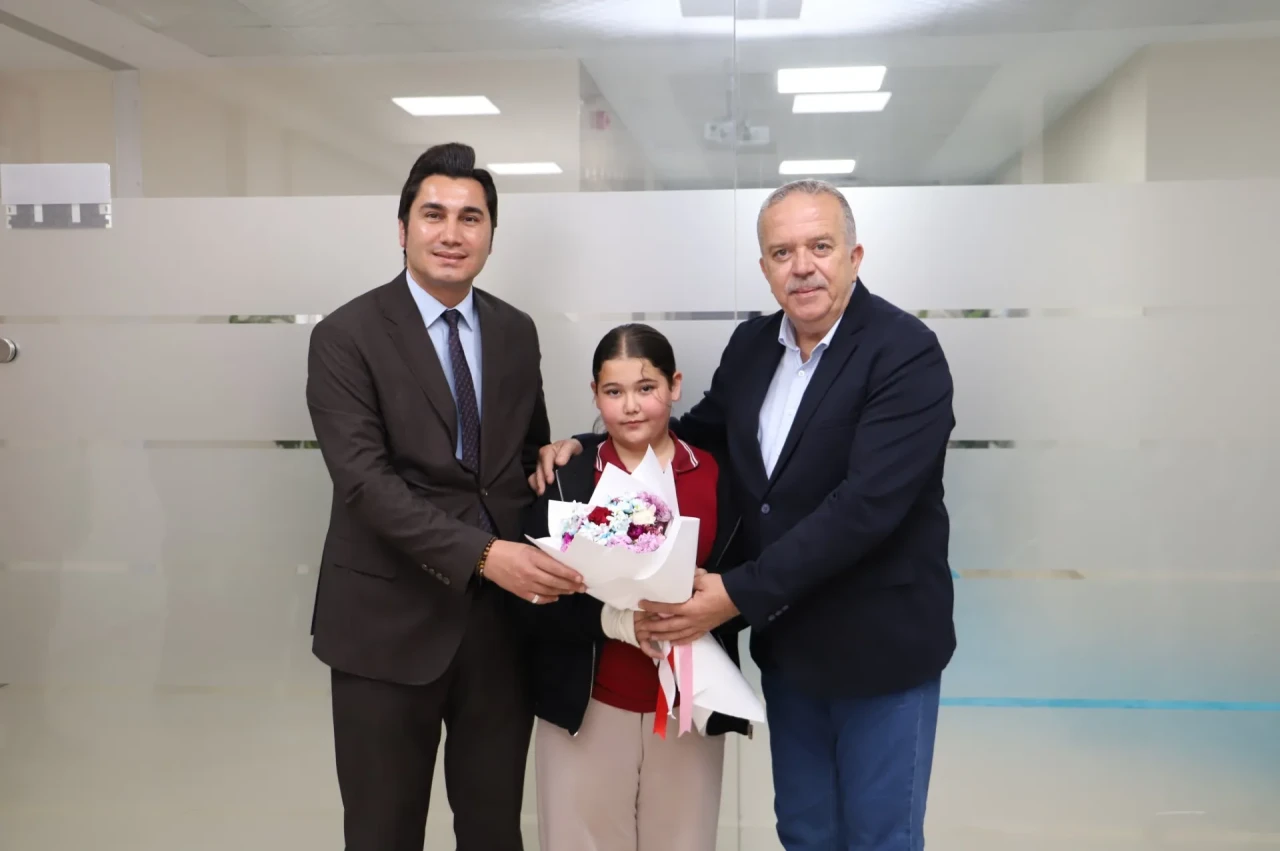 Suluova İmam Hatip Ortaokulu Öğrencilerinden Amasya Üniversitesi’ne Ziyaret