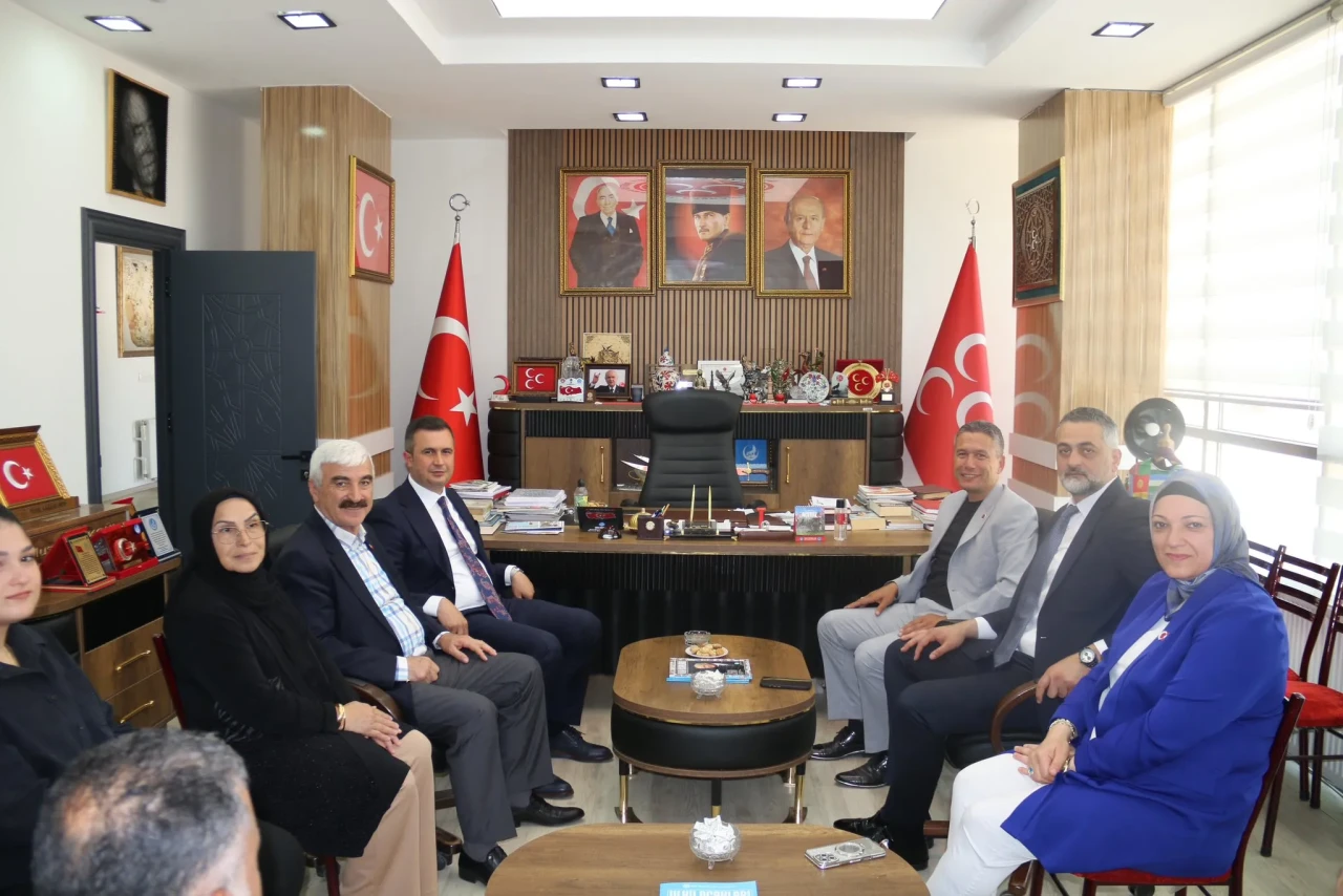 AK Parti’den MHP Amasya İl Teşkilatına Bayram Ziyareti