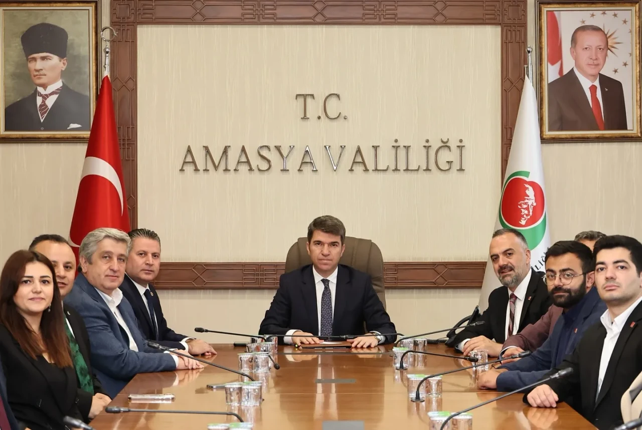 CHP Heyetinden Amasya Valisi Önder Bakan’a Nezaket Ziyareti