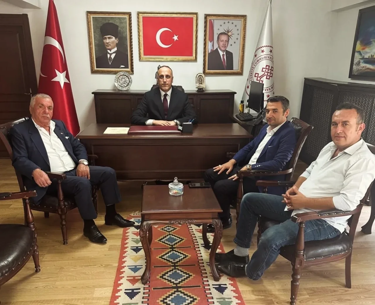 Merzifon Çerkes Kültür Derneği Başkanı Fatih İzci’den İl Kültür ve Turizm Müdürü Yaser Ergün’e Ziyaret