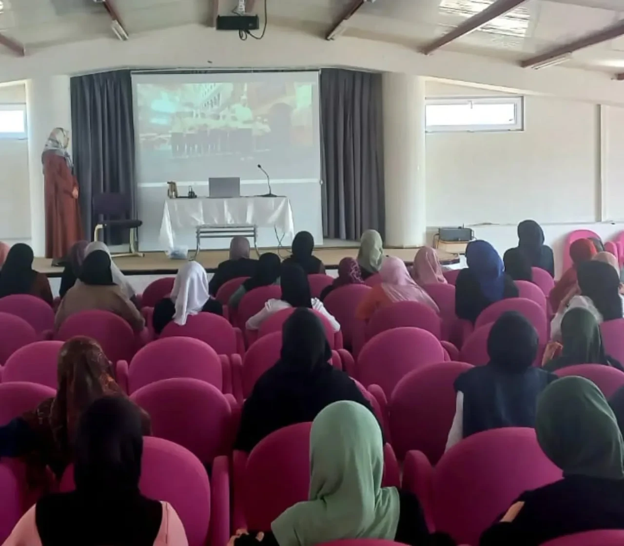 Merzifon Müftülüğü’nden Eğitime Katkı: KUREM Tanıtım Semineri Düzenlendi