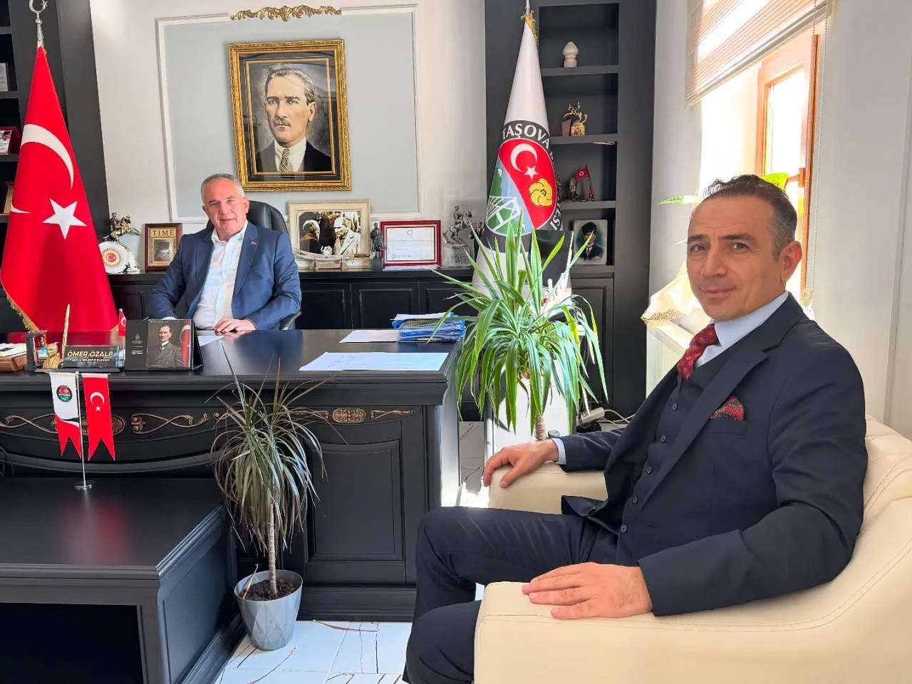 Halk Bankası Müdürü Demirtaş’tan Başkan Özalp’a Nezaket Ziyareti