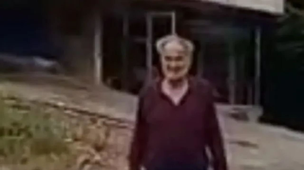 Kalbi evinin yanmasına dayanamadı