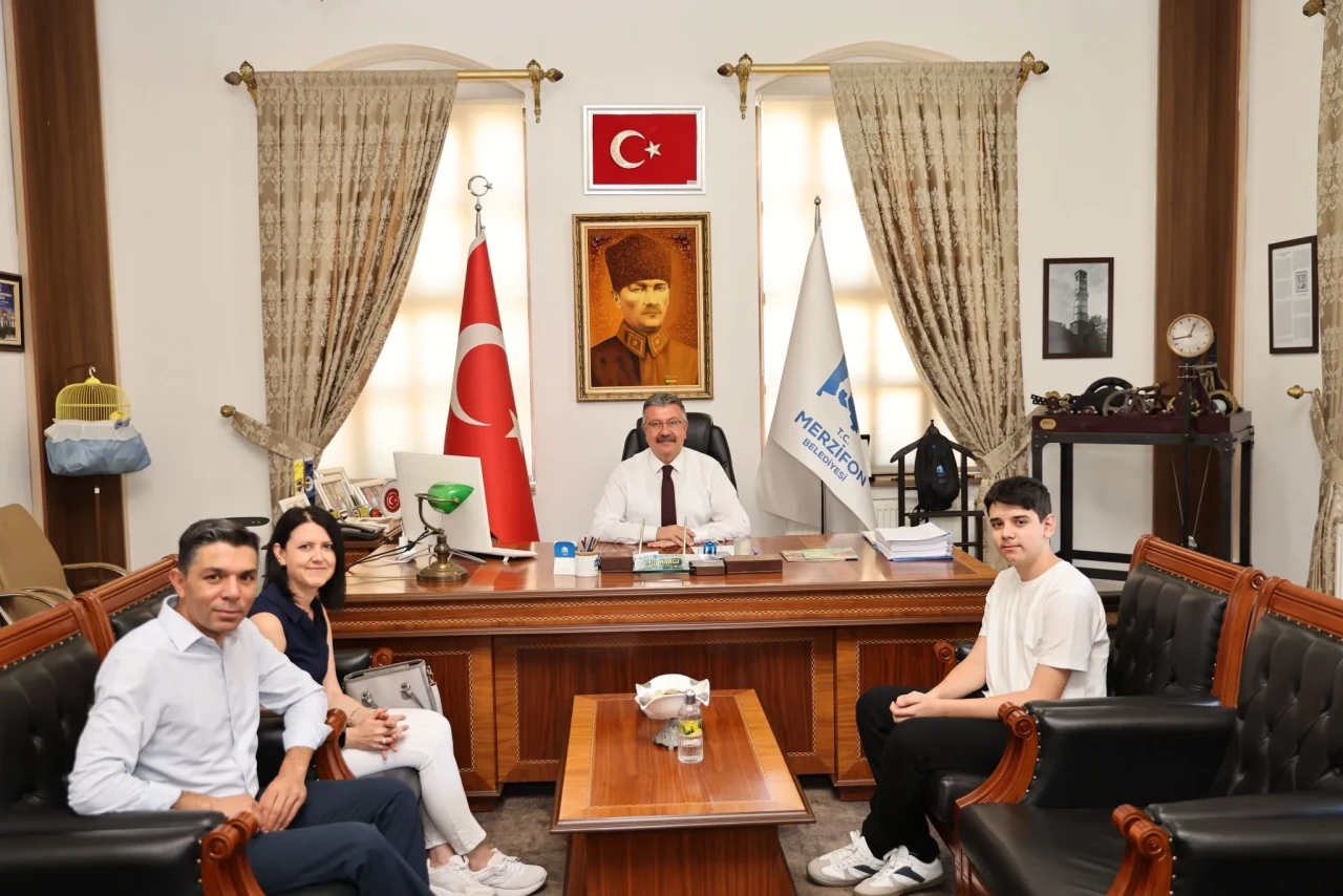 LGS Türkiye 1.si Melik Kaan Özçelik’ten Merzifon Belediyesi’ne Ziyaret