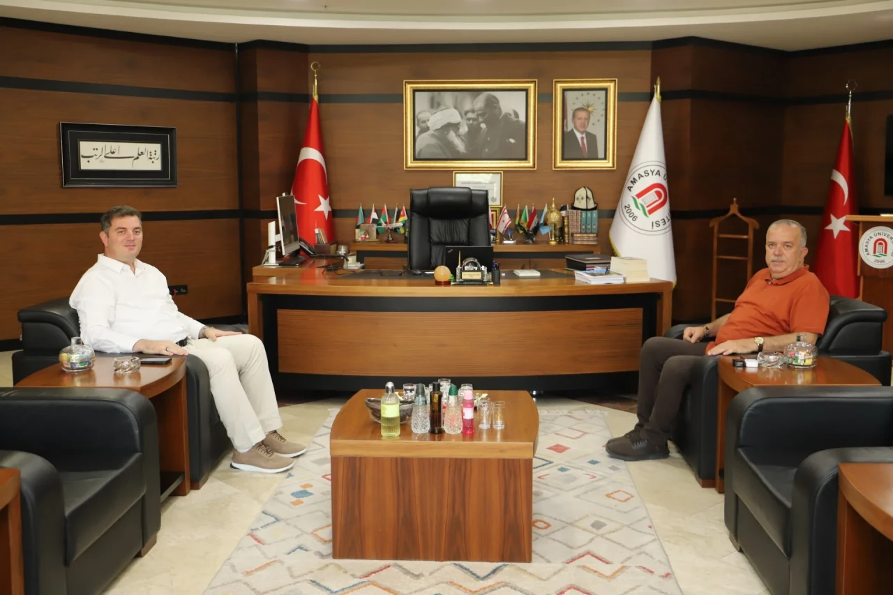 Ticaret İl Müdür V. Özbakır’dan Amasya Üniversitesi Rektörü Prof. Dr. Turabi’ye Ziyaret