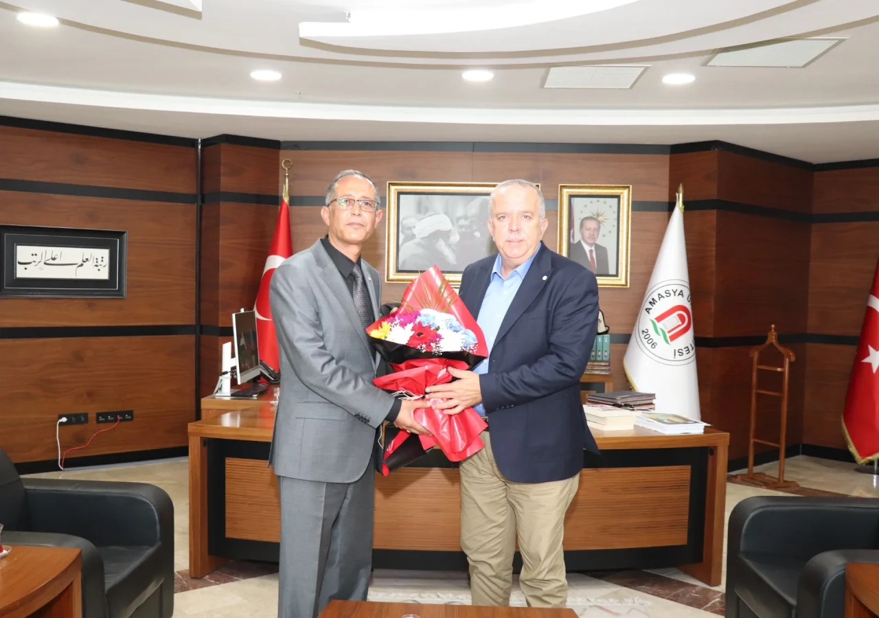 Prof. Dr. Hakan Yalçın’dan Rektör Turabi’ye Veda Ziyareti