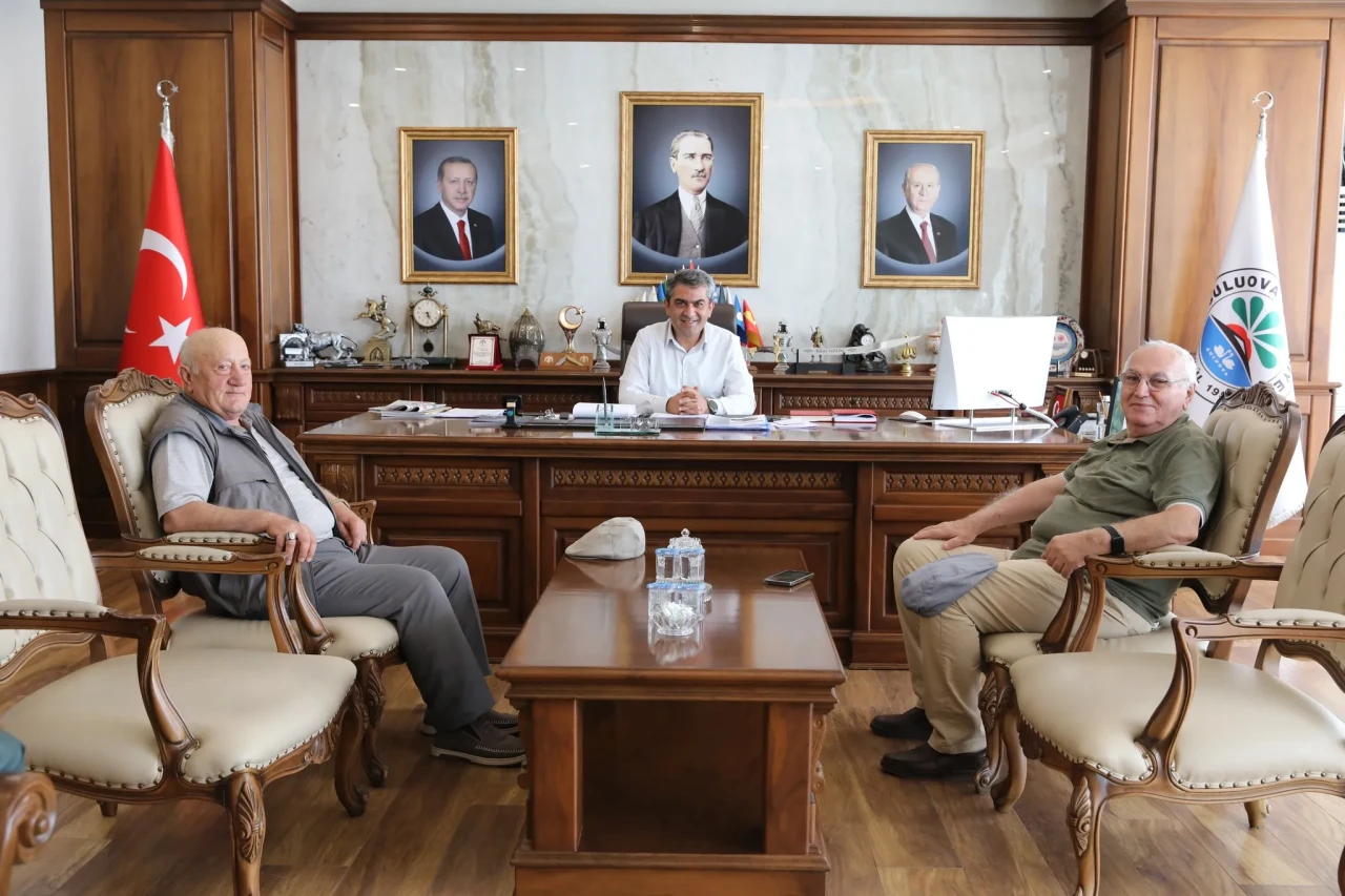 Başkan Uzun’a Ziyaret: Turan Çavdar ve Ümit Özeke'den Nezaket Buluşması