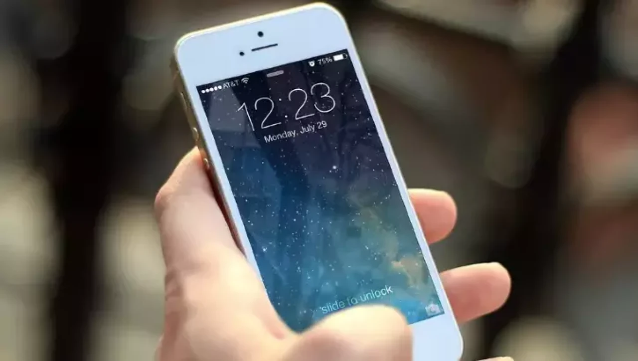 Rüyada Telefon Kaybetmek ve Aramak Ne Anlama Gelir? İşte Tüm Yorumlar
