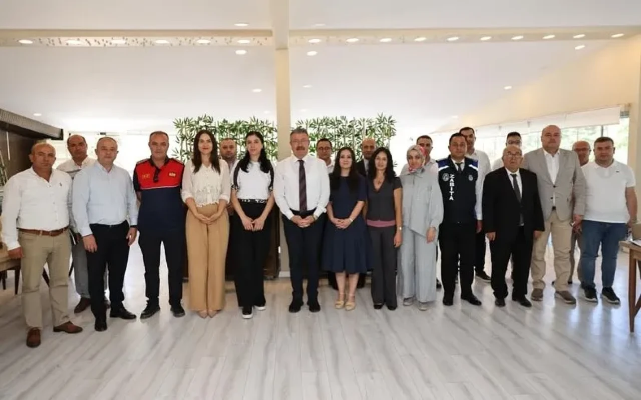 Merzifon Belediyesi’nde Değerlendirme Toplantısı: Yeni Yol Haritaları Belirlendi