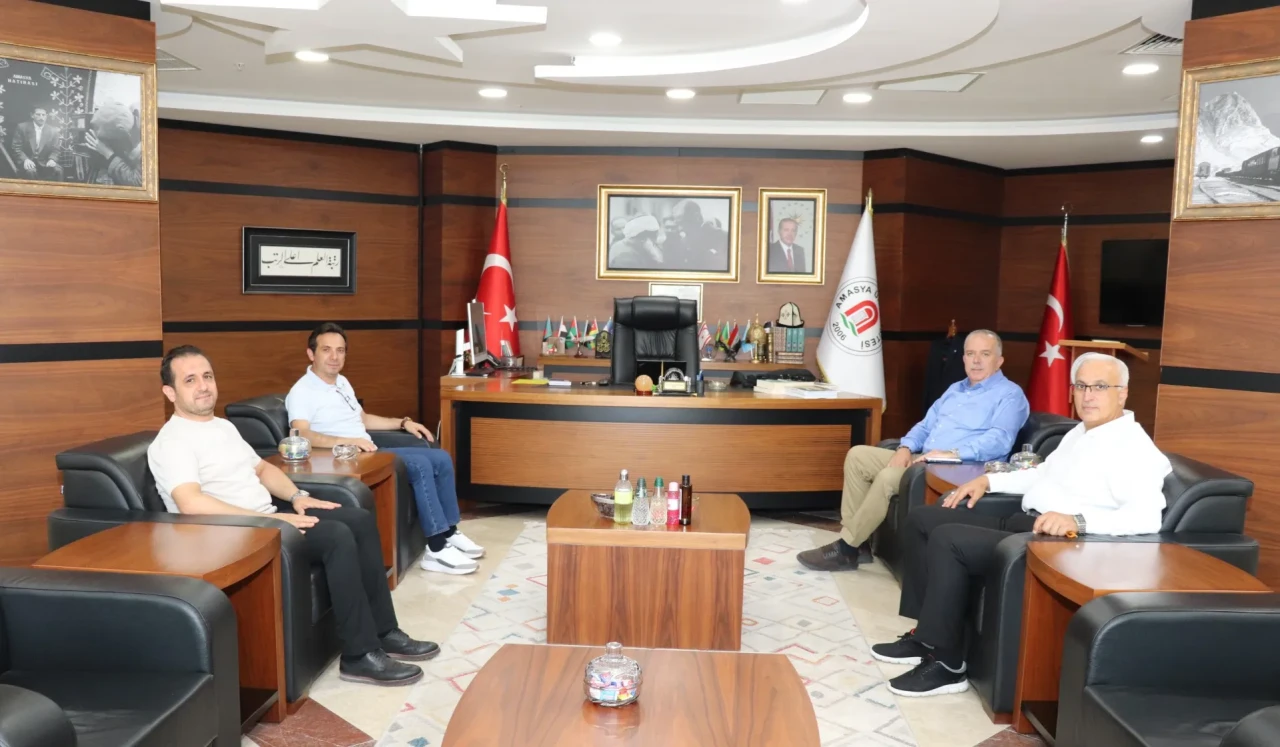 Prof. Dr. Fatih Koca’dan Amasya Üniversitesi’ne Ziyaret: Kültür ve Müzik Üzerine Verimli Buluşma