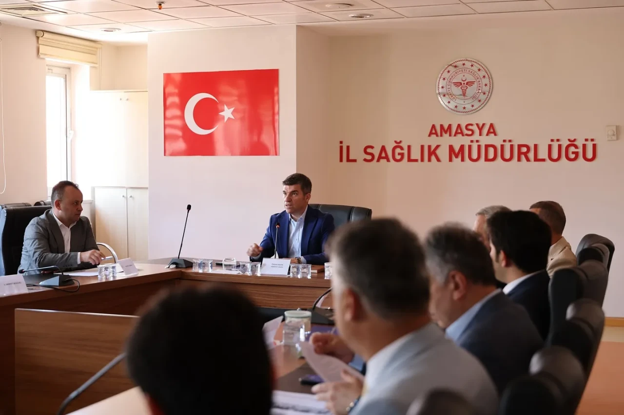 Amasya’da Bağımlılıkla Mücadele Kurulu Toplandı: Vali Önder Bakan Başkanlığında Değerlendirme Yapıldı