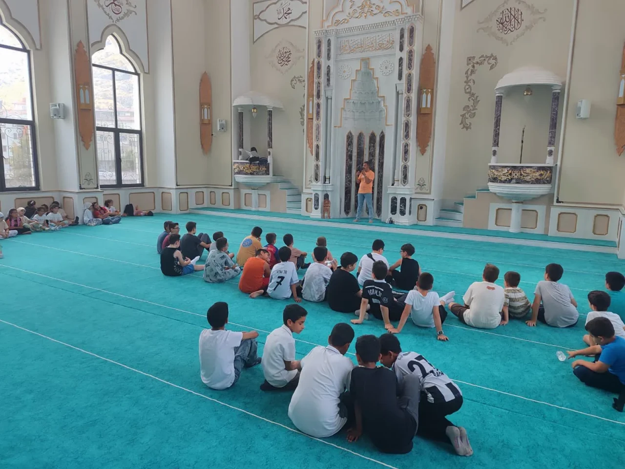 Amasya’da Bağımlılıkla Mücadele Semineri: Gençler Bilinçleniyor
