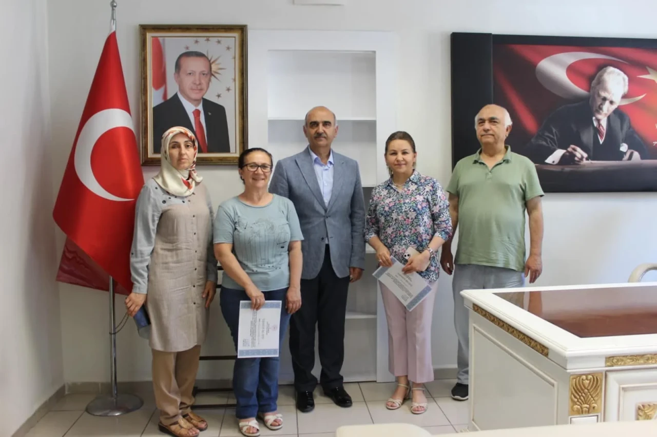 Ebelere Yönelik Eğitime Katkı Sağlayan Personele Teşekkür Belgesi