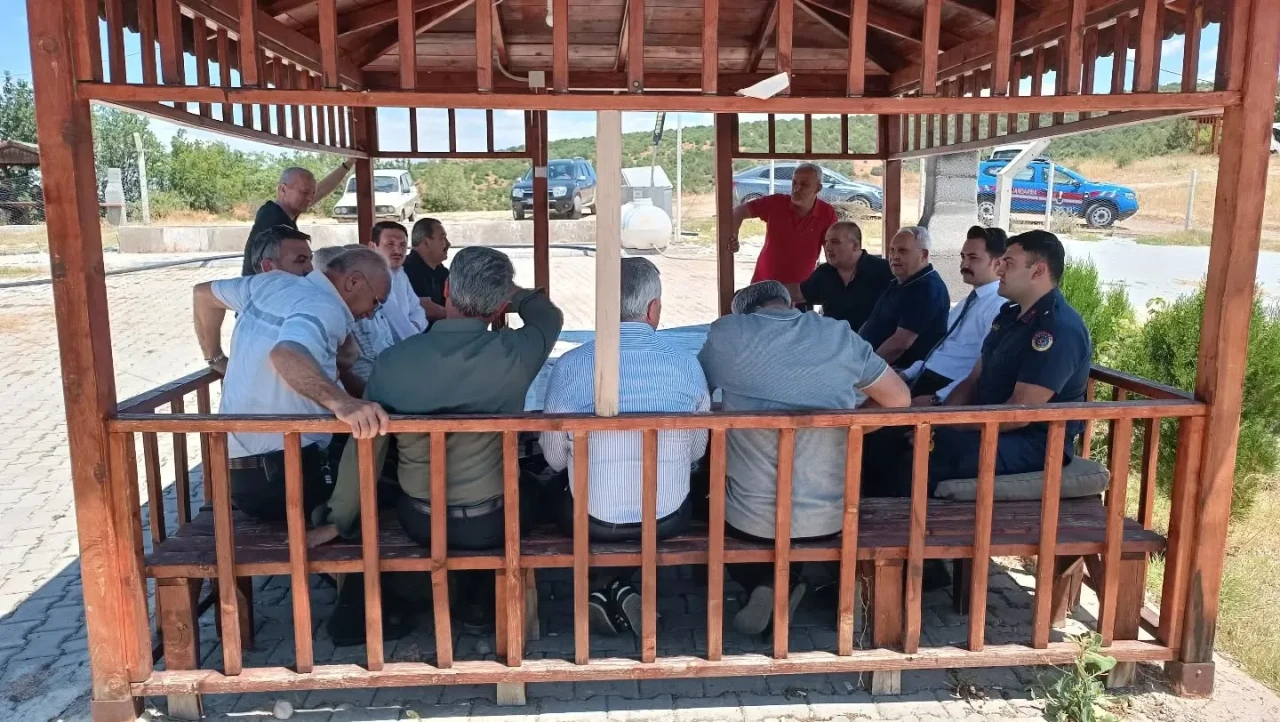 Kaymakam Demirgül, Abacı’da Vatandaşla Buluştu