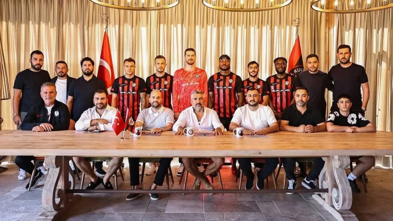 Çorum FK’dan Kırmızı Siyah İmza Şovu: 6 Yeni İmza