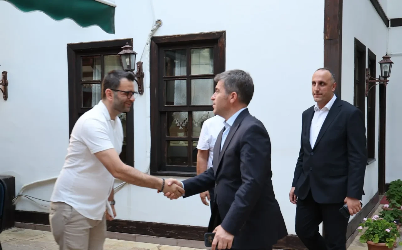 Vali Önder Bakan, Amasya Sinema Derneği Temsilcileriyle Buluştu