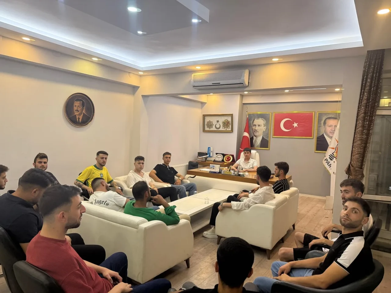 AK Parti Merzifon Gençlik Kolları’ndan Yeni Dönem İçin Hedef Toplantısı