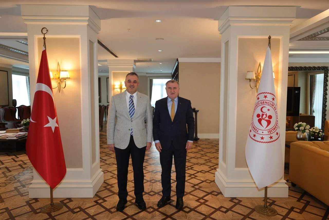 Milletvekili Hasan Çilez’den Gençlik ve Spor Bakanı Osman Aşkın Bak’a Ziyaret