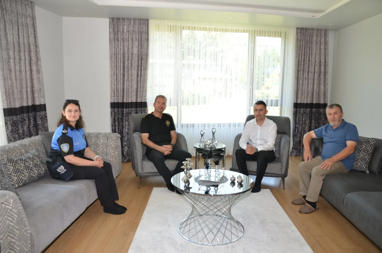 Emniyet Müdüründen 15 Temmuz Gazisine ve Bebeğine Anlamlı Ziyaret