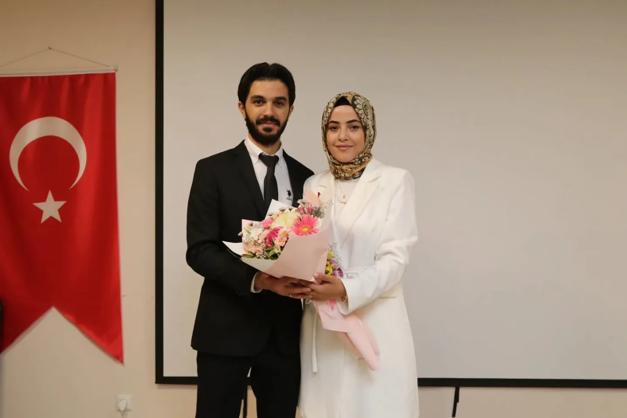 Amasya Üniversitesi’nde Araştırma Görevlisi Sami Oğuz Uzman Hekimliğe İlk Adımını Attı
