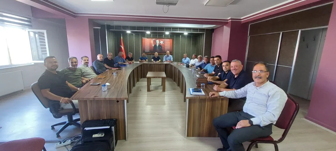 Gümüşhacıköy’de Sene Başı Eğitim Toplantısı Yapıldı