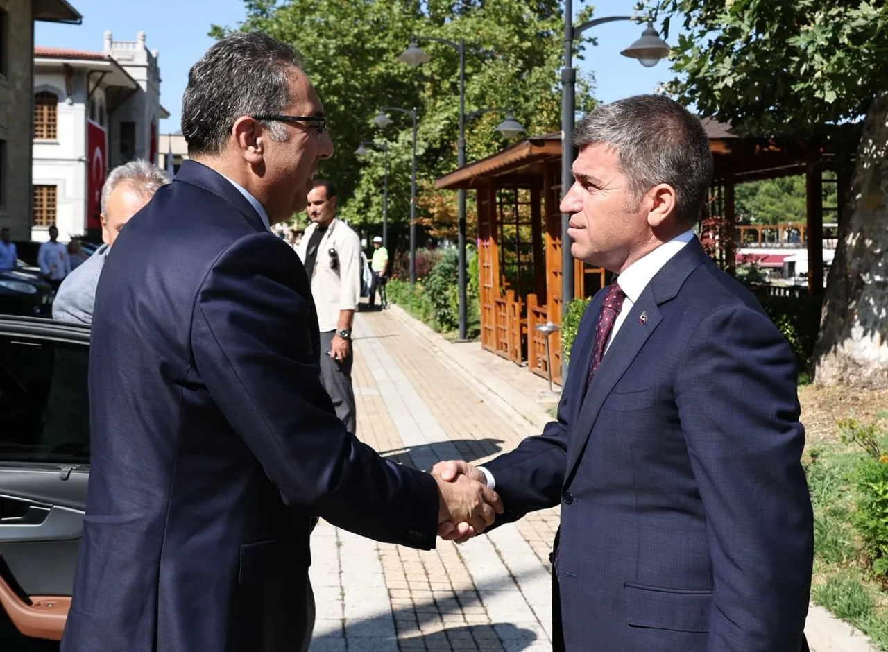 Bakan Yardımcısı Gümen’den Vali Bakan’a Ziyaret