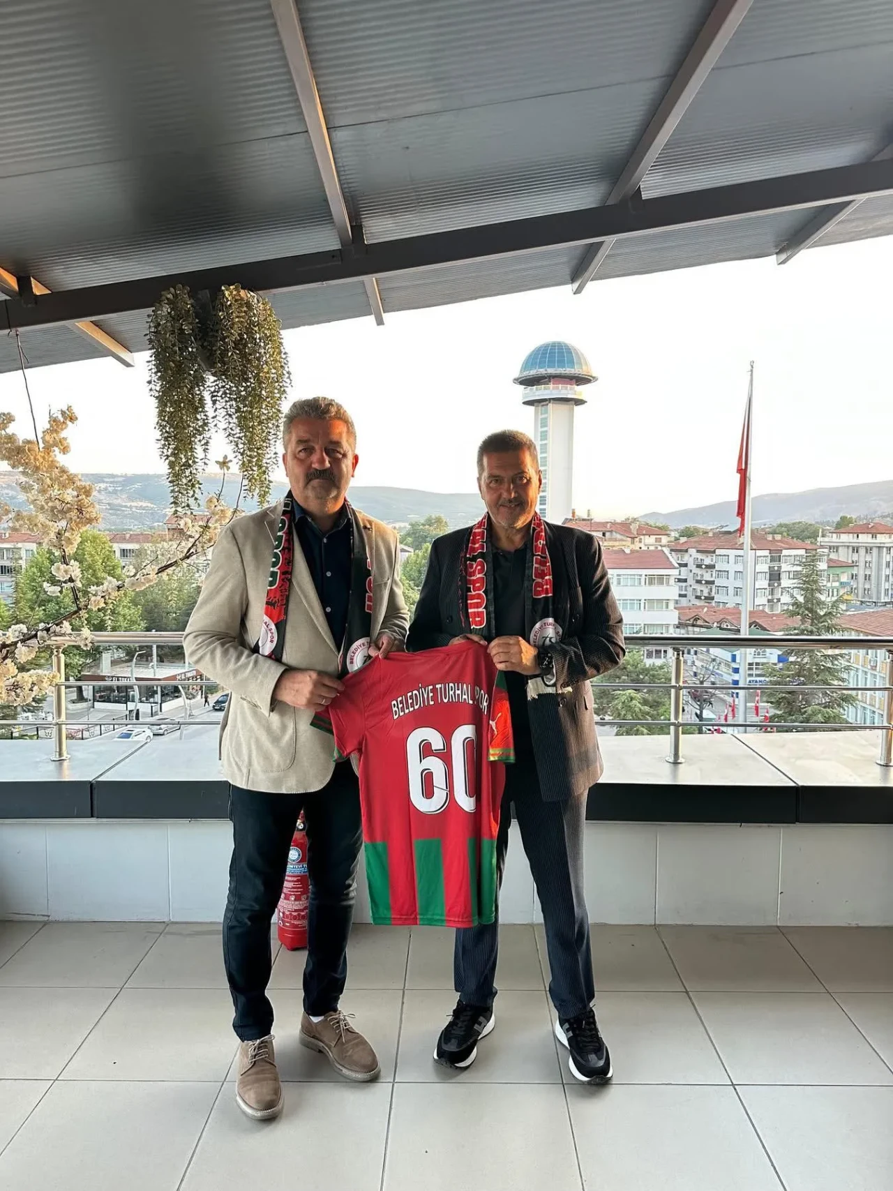 Belediye Turhalspor’a Şampiyon Teknik Adam!