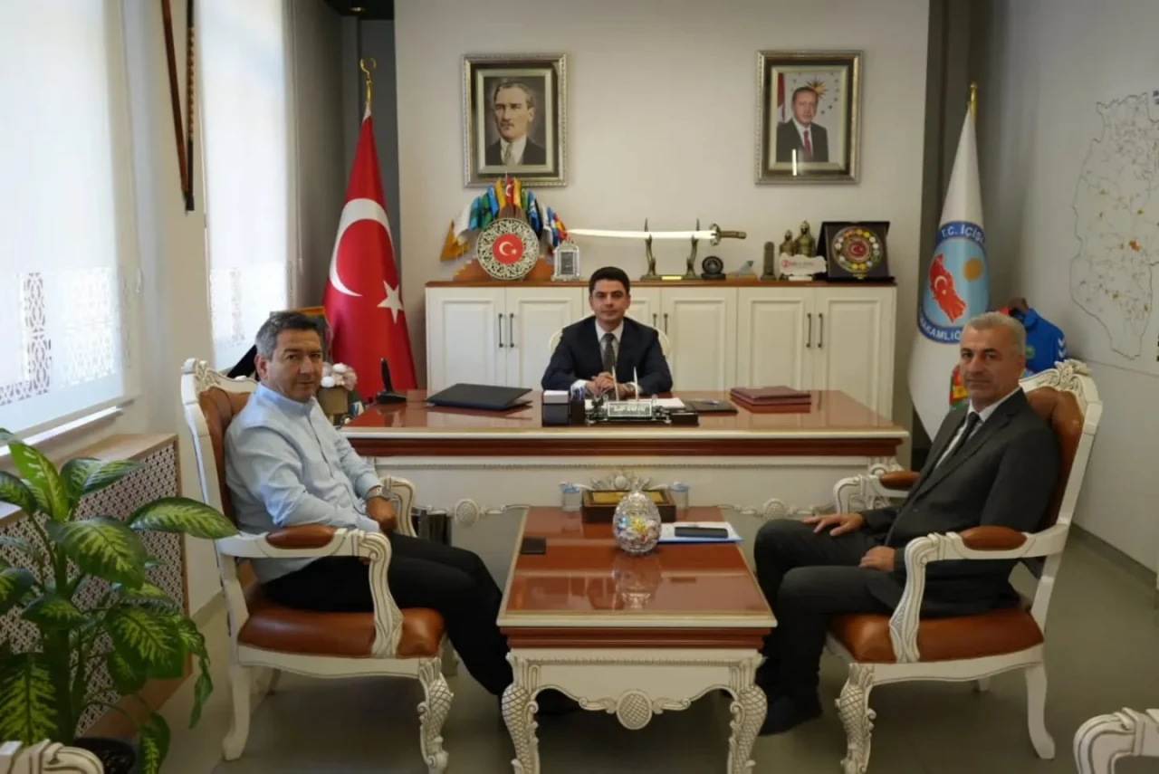 İl Müdürü Ahmet Arslan’dan Taşova’ya Ziyaret: Tarımsal Faaliyetler ve Çiftçi Talepleri Görüşüldü