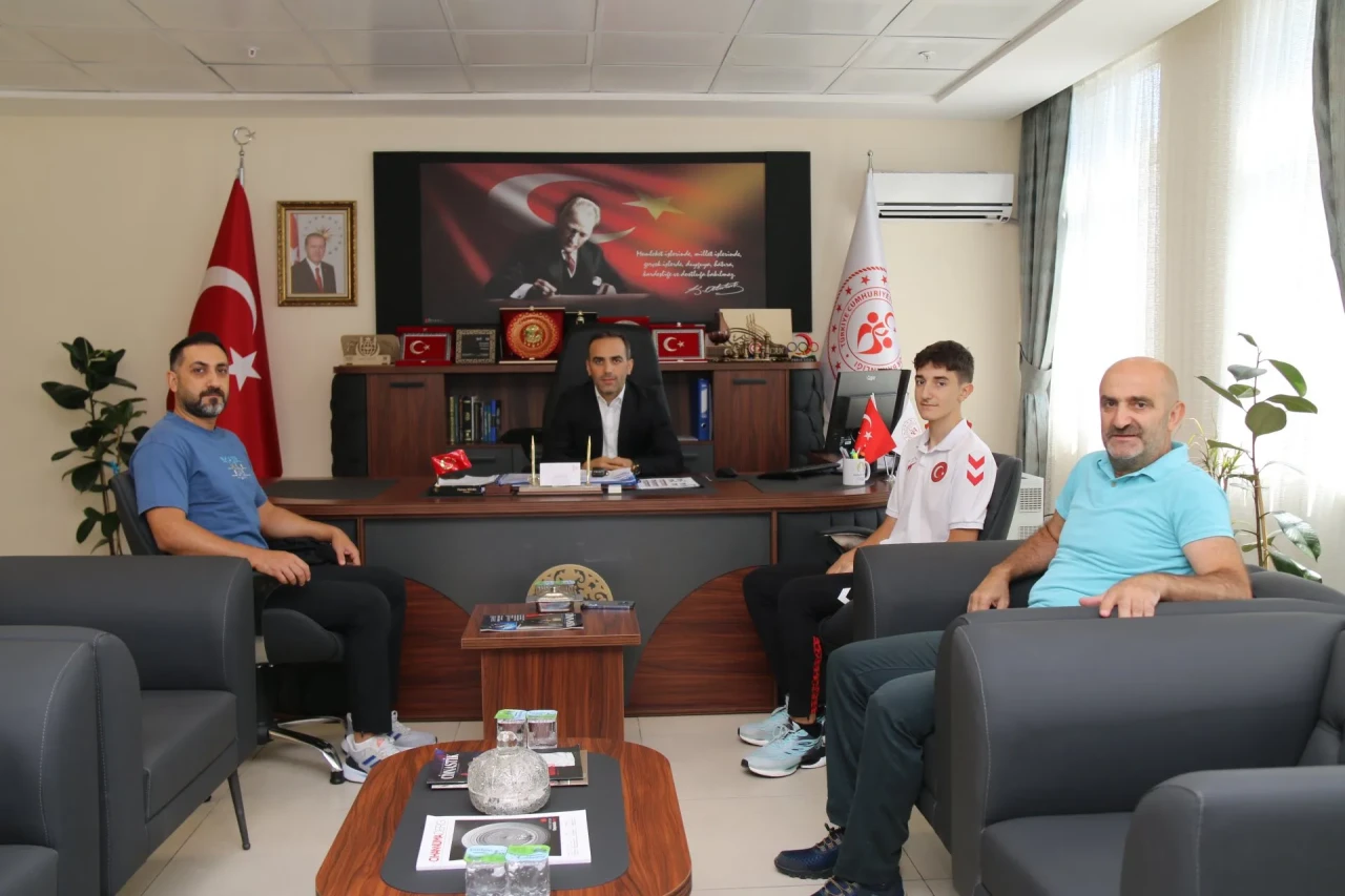 Avrupa Üçüncüsü Taha Süleyman Yücel, İl Müdürü Osman Ercan’ı Ziyaret Etti