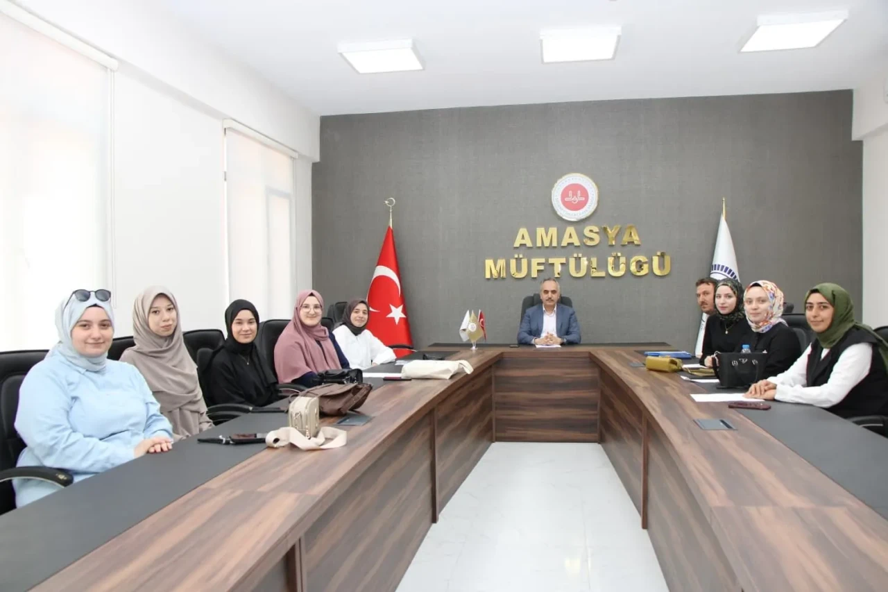 Cumhurbaşkanlığı Ulusal Staj Programı ile Öğrenciler Müftülükte Staja Başladı