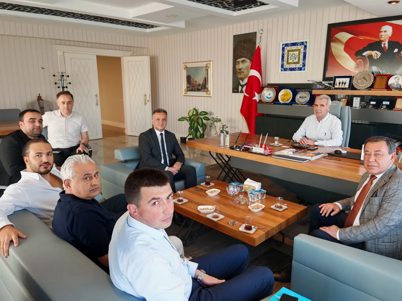 Halk Bankası Merzifon Şube Müdürü Koçur TSO’yu Ziyaret Etti
