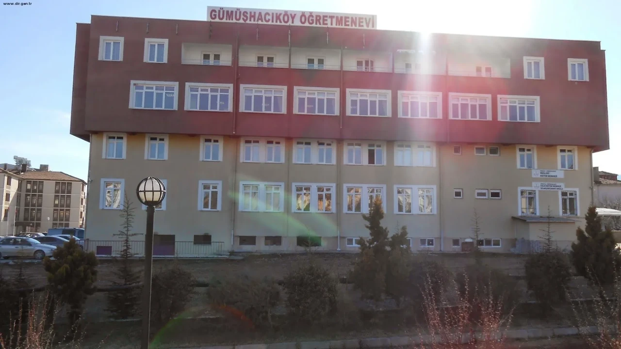 Gümüşhacıköy Öğretmenevi’nde Görev Değişimi!