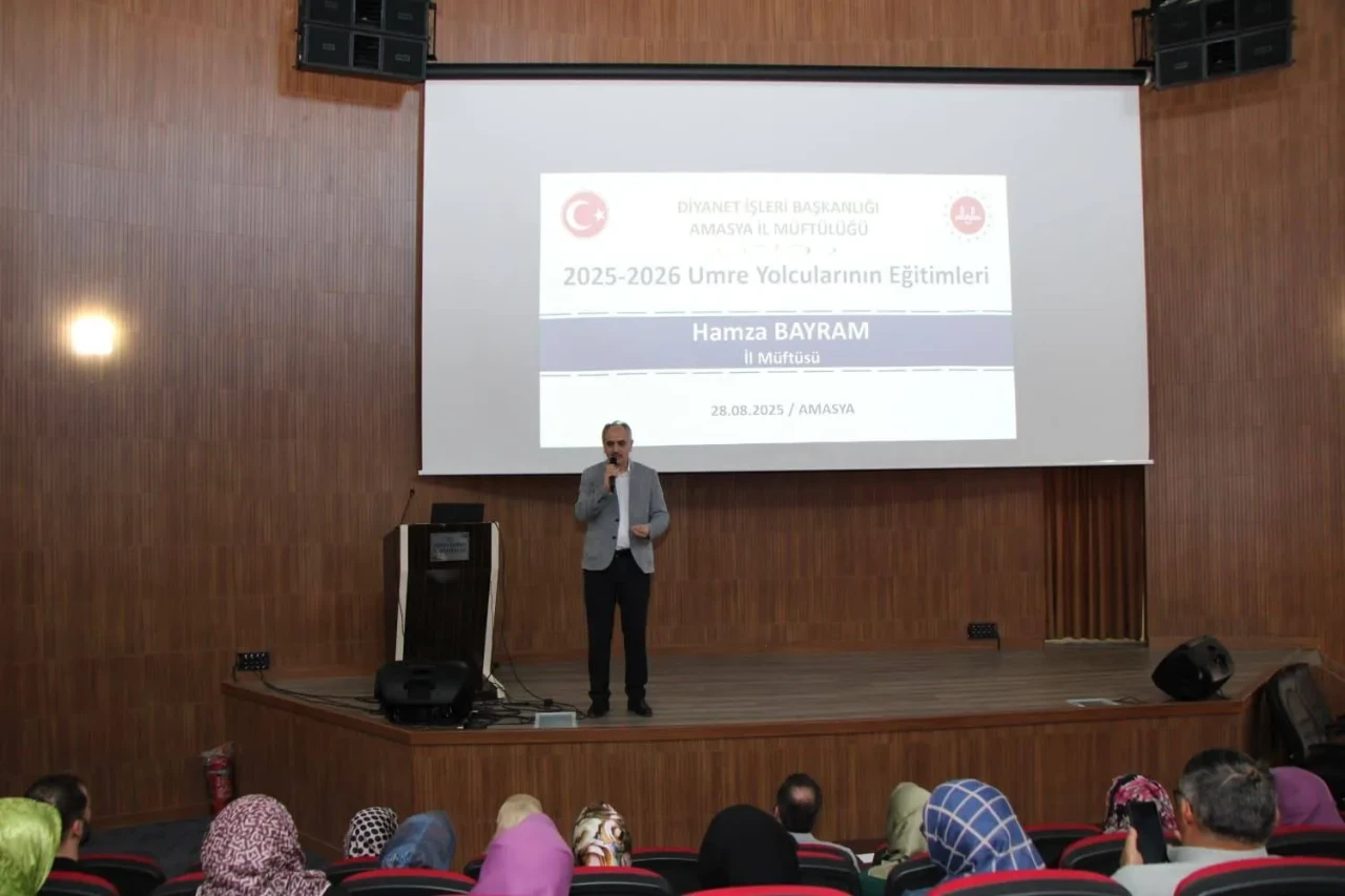 Umre Yolcularına İl Müftülüğü'nden Bilgilendirme Semineri