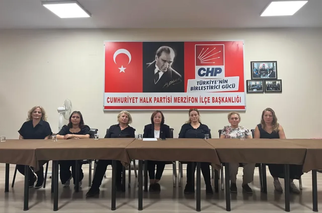 CHP'li Fazilet Köroğlu’ndan Kadın Cinayetlerine Tepki: “Hayatı Savunmak İçin Başkaldırıyoruz”