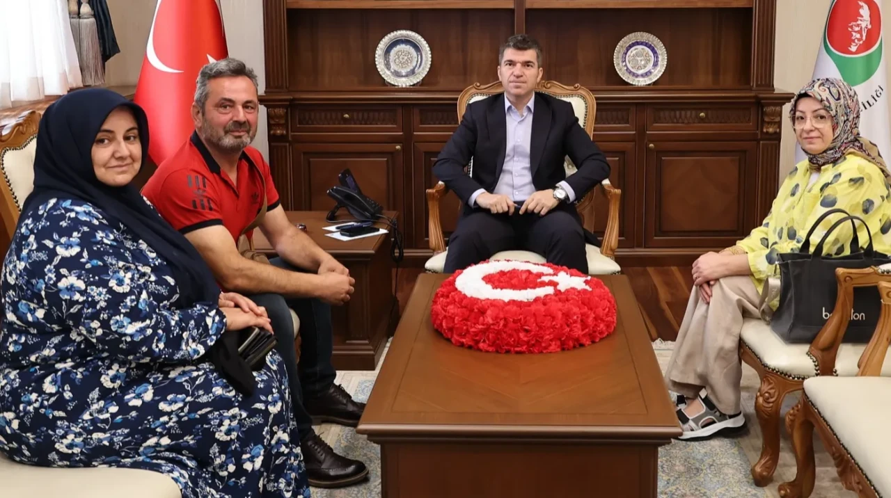 Gaziler ve Iğdır İl Göç İdaresi Yetkilisinden Vali Önder Bakan’a Ziyaret