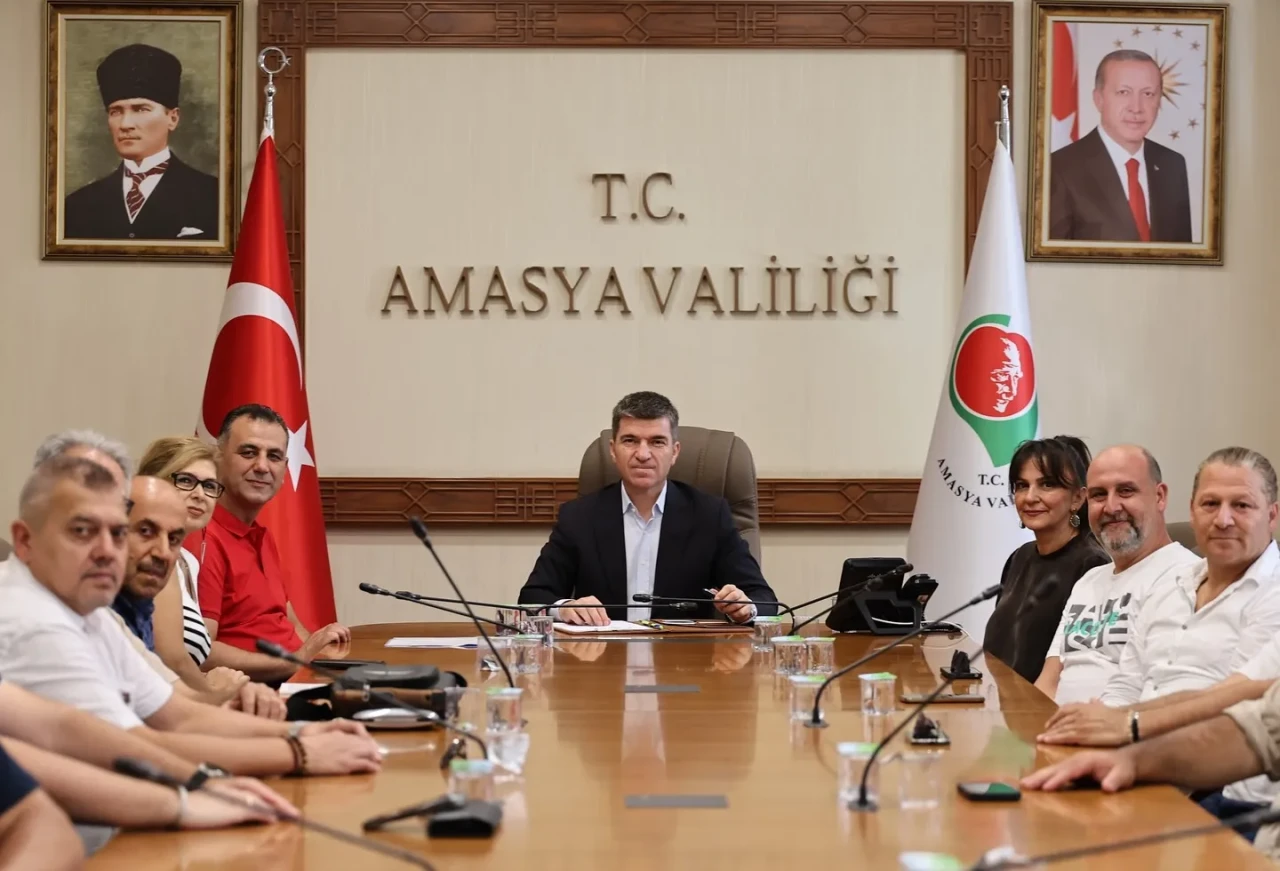 Amasya Turizmi İçin Önemli Adım: Dernek Başkanı Bağçuvan’dan Vali Bakan’a Ziyaret