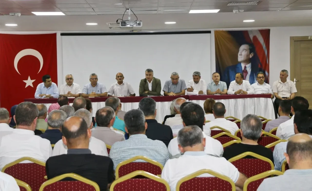 Amasya’da Yeni Eğitim Yılı İçin Hazırlıklar Başladı: Müdür Katipoğlu Okul Yöneticileriyle Buluştu