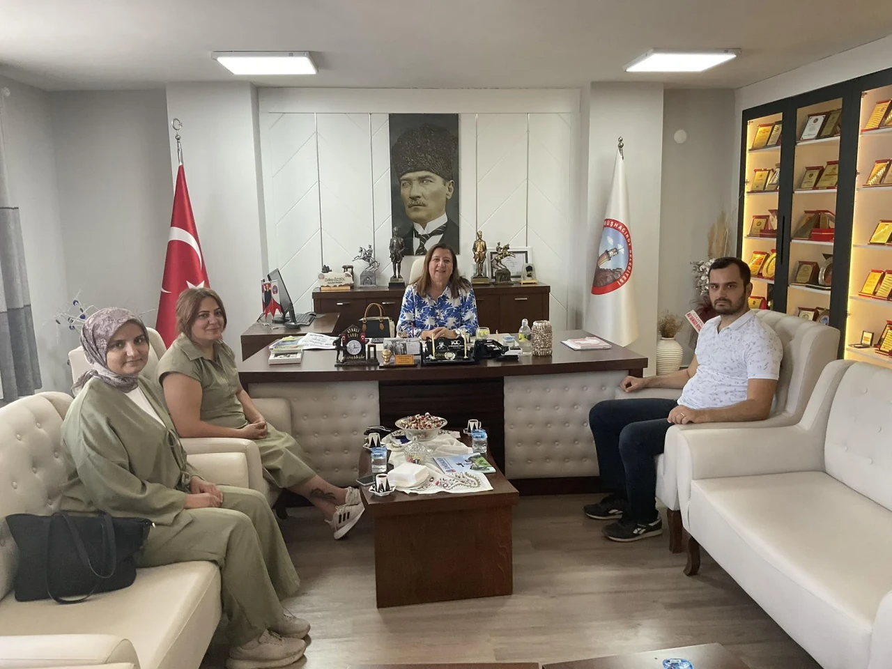 Gümüşhacıköy Belediye Başkanı Zehra Özyol’a Nezaket Ziyaretleri