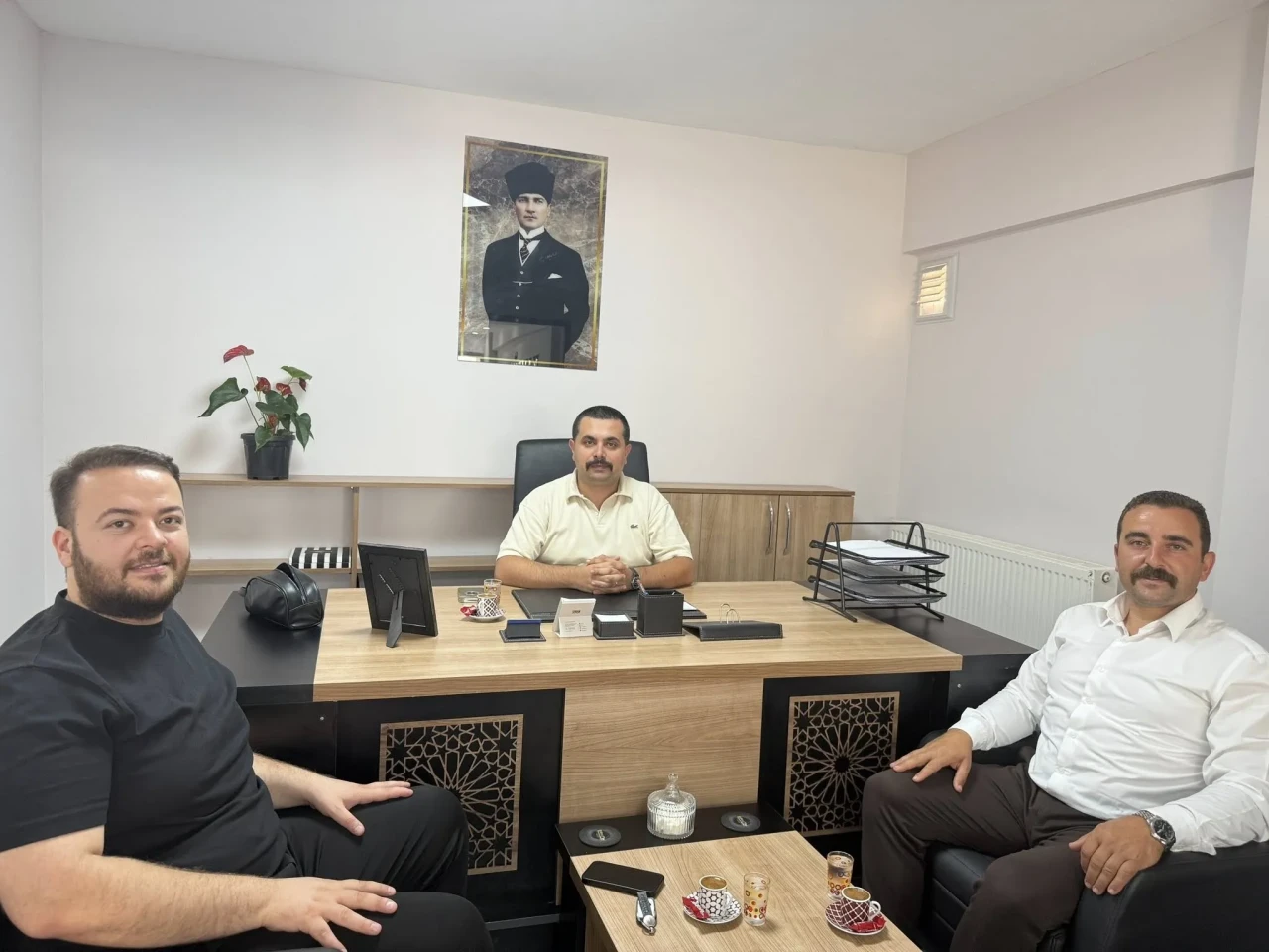 Merzifon Gençlerinden Kampüs Eğitim Kurumları Müdürü Enes Er’e Ziyaret
